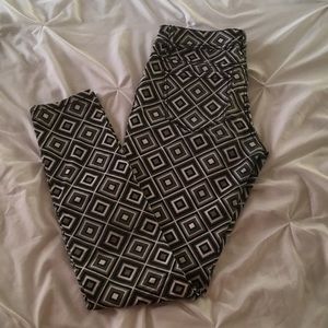 NWOT Skinny Jeans with Pattern